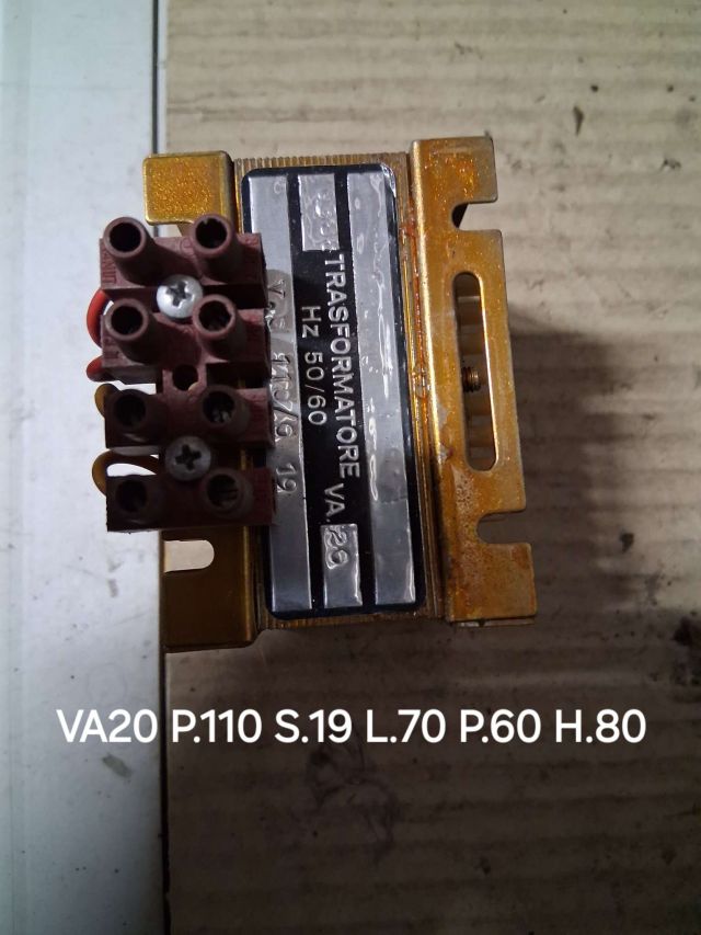 RASFORMATORE DA VA.20 PRI. 110 SEC. 19 LUN.70 PRF.60 ALT.80