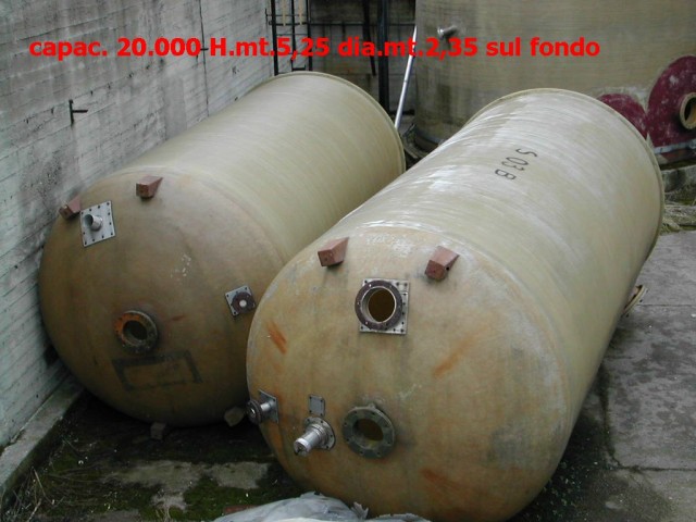 RESERVOIR IN FIBERGLASS WITH LT. 20.000