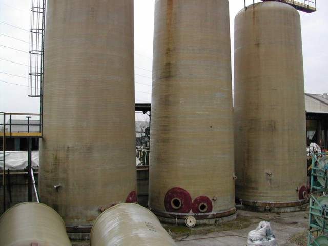 SERBATOI IN VETRORESINA DA LT. 190.000